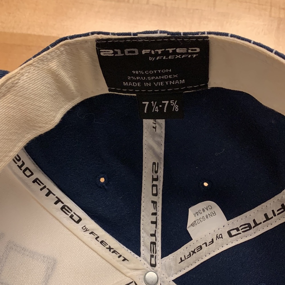 DC flex fit hat - Picture 4 of 6